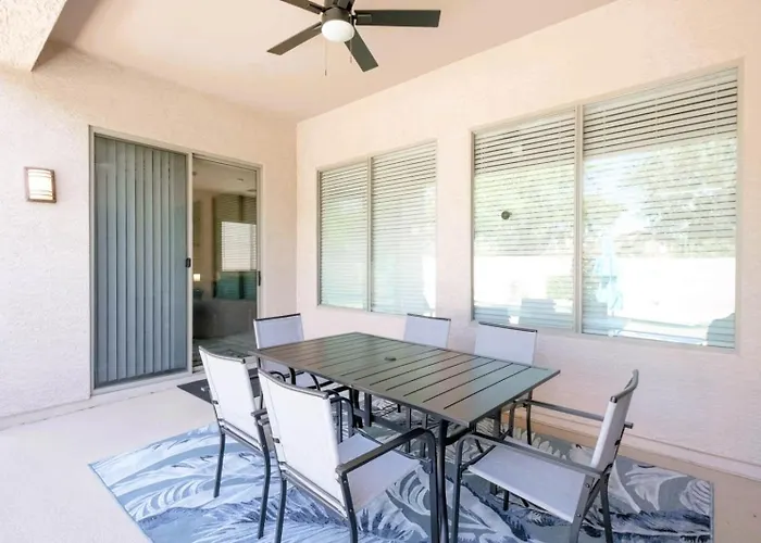 Private Pool, Putting Green, Near Spring Training Holiday home Surprise